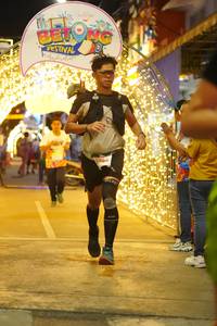 BIB: 198
                            <button type="button" onclick="openModal(21832664)" class="btn btn-primary btn-sm float-right btn-popup" data-toggle="modal" data-target=".modal-high-quality">
                        <i class="fas fa-shopping-cart"></i> Add to Cart
                    </button>
                                            <button type="button" onclick="isThisMe(21832664, true)" class="btn btn-success btn-sm float-right btn-popup btn-isme hidden" data-toggle="tooltip" data-placement="bottom" title="นี่คือรูปของคุณใช่ไหม คลิกที่นี่เพื่อเอาเข้าอัลบั้ม">
                        <i class="fas fa-plus"></i> Add to album
                    </button>
                    <button type="button" onclick="isThisMe(21832664, false)" class="btn btn-warning btn-sm float-right btn-popup btn-isnotme hidden">
                        <i class="fas fa-ban"></i> Remove from album
                    </button>